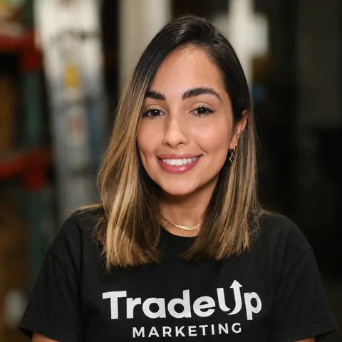 Larissa Reis — Social Media Manager, TradeUp Marketing